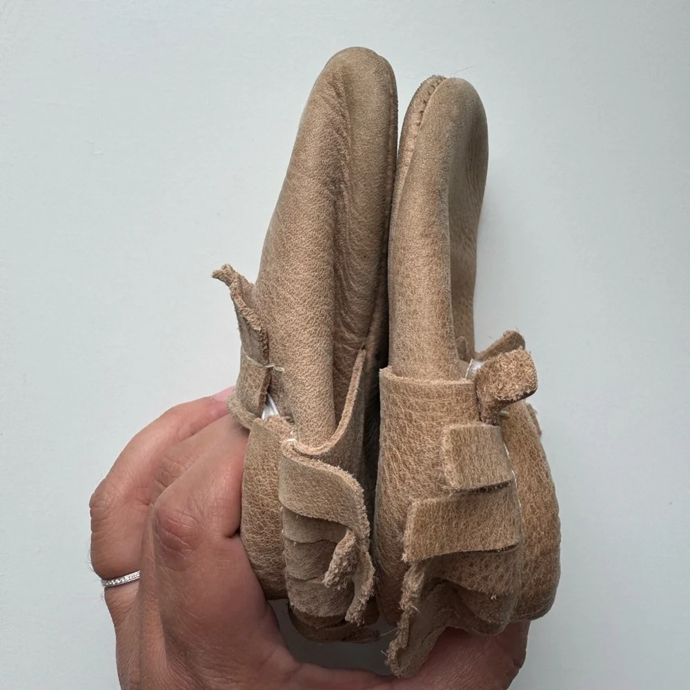 Freshly Picked Soft Sole Moccasins – Weathered Brown